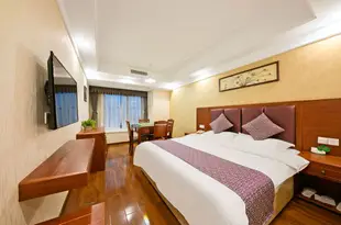 美林灣假日酒店(重慶南坪八公里地鐵站店)Meilinwan Holiday Hotel (Chongqing Nanping Bagongli Metro Station)