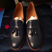在飛比找蝦皮購物優惠-全新英國鞋履品牌 H By Hudson 藏藍色棕色42號
