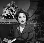 Mrs. Miniver 1960 OLD TV PHOTO with Maureen O'Hara 3