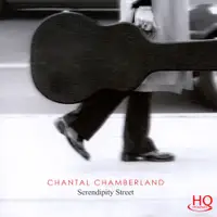 在飛比找蝦皮購物優惠-香朵：驚喜街頭 Chantal Chamberland: S