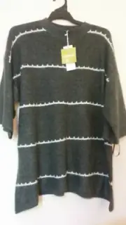 Elegant Size S Taking Shape Winter Retreat Autumn Waves Jumper RRP $129.95