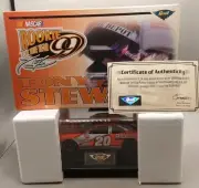 2000 Tony Stewart #20 Revell 1:18 Scale Rookie Of The Year Home Depot Car & BASE