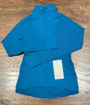 NEW Women Lululemon Far and Free Jacket Hawaiian Blue Size 6-8-10