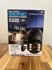 Bionic Spotlight Extreme Solar Outdoor LED Motion Sensor Security Light - New