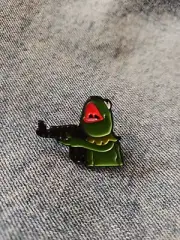 KERMIT THE FROG-"IN A RAGE"- ENAMEL/ LAPEL/ BROOCH PIN-NEXT DAY SHIPPING