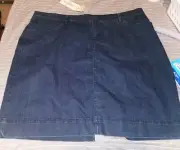 AUTOGRAPH streach SKIRT SIZE 24 dark brown demin combined post welcomed