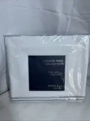 Hudson Park Italian Linens Percale KING Flat Sheet White / Silver