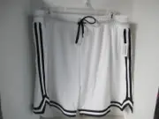 Old Navy Men`s Active Athletic Shorts WHIE/BLACK Drawstring Go-Dry SZ XXL NWT