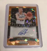 2019-20 Prizm Basketball Jakob Poeltl Orange Ice Refractor Autograph!!