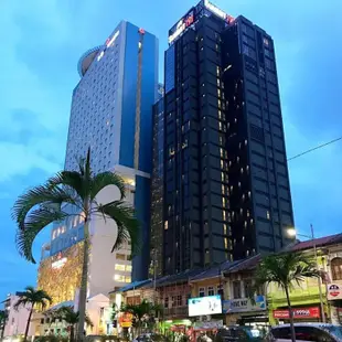 M峰會191行政套房飯店M Summit 191 Executive Hotel Suites