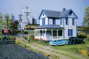 WALTHERS Cornerstone 9333651 1/87 HO Scale AUNT LUCY'S HOUSE Rural Structure Kit