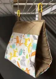 USA Medium Bird Tent Bird Hut Conure Quaker Cockatiel Bird Toys 102