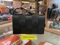 在飛比找Yahoo!奇摩拍賣優惠-☆最愛二手精品☆ BOTTEGA VENETA BV Sma