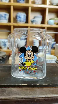 在飛比找Yahoo!奇摩拍賣優惠-日本中古 Disney迪士尼 米奇 衣服形狀玻璃杯 花器 水