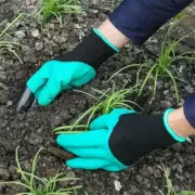 Gardening Digging Planting Plastic 4/8 Hand Claw Rubber Waterproof Gloves New
