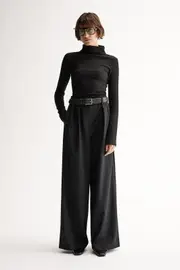 Ayanna Top Black Size 10 | Elka Collective