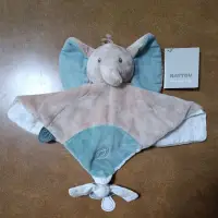 在飛比找蝦皮購物優惠-全新Nattou绒毛動物(大象)造型安撫巾玩偶