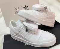 在飛比找Yahoo!奇摩拍賣優惠-adidas for Prada 超限量 尼龍拉鍊包 白鞋 