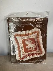Vtg 1984 Paragon Unicorn Chainstitching Plus Embroidery Pillow Kit #1048