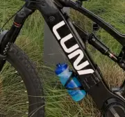 3D Printed water bottle custom secure hook & loop closure mount for eMTB