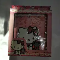 在飛比找蝦皮購物優惠-Hello Kitty密碼鎖日記本