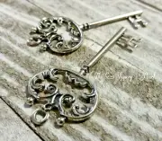 2 Skeleton Keys Silver Key Pendants Steampunk Supplies Big Keys
