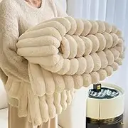 Thickened Rabbit Plush Nap Blanket, Rabbit Plush Blanket, Flannel Milk Velvet Cover Blanket, Office Single Person Nap Blanket (White,70 * 100cm/27.5 * 39.3in)