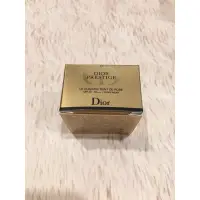 在飛比找蝦皮購物優惠-🆕DIOR 精萃再生花蜜氣墊粉餅精巧版 4g【010象牙色】