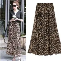 在飛比找蝦皮購物優惠-買家保留 大女人近全新日本購回超美流行款豹紋長裙尺寸F