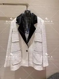 在飛比找Yahoo!奇摩拍賣優惠-【BLACK A】精品CHANEL 22P春夏預告 米白色拼