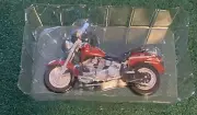 HARLEY DAVIDSON 2002 FLSTF FAT BOY - 2004 MAISTO DIE CAST REPLICA 1:18 NEW