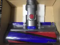 在飛比找Yahoo!奇摩拍賣優惠-全新 Dyson v6 DC74 Fluffy 軟質滾筒主吸