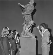 Mrs Mainstone points out the statue of 'Neptune and Triton' 1960s OLD PHOTO