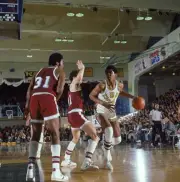 San Francisco Bill Cartwright in action shot vs Loyala Cover San F- Old Photo 1