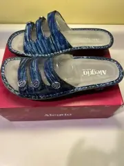Alegria Fiona Women's Sandals Sz 39/US 9 Wavy Navy Slide On Comfort! New In Box