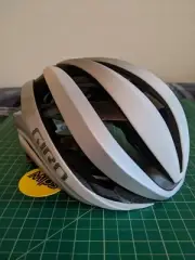 NEW - Giro Aether MIPS Helemt - Matte White & Silver, Small(51-55cm)