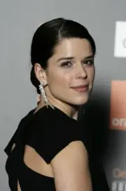 Neve Campbell poses backstage Awards Room Orange British Academy F- Old Photo 1