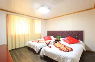 途窩假日酒店(上海嘉定汽車城店)Towo Holiday Hotel (Shanghai Jiading Auto City)