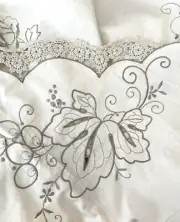 Vintage Embroidered Crochet Trim Cotton IvoryWhite Tablecloth Oval 72”x 90” NWT