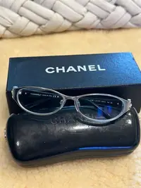 在飛比找Yahoo!奇摩拍賣優惠-Chanel 正品CClogo鏡框平光眼鏡墨鏡 超值價550