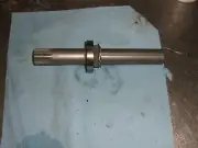 chaparral 1972-73 top chaincase imput shaft with lock and seal