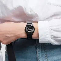 在飛比找Yahoo奇摩購物中心優惠-SWATCH SKIN 超薄系列手錶LIQUIRIZIA 燕