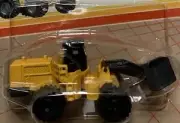 Zylmex 29593 HO Dyna-Mites Front Bucket Loader and Excavator