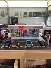 Nissan Dealership Display 1/64 Hotwheels/Matchbox/MiniGT