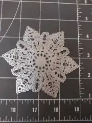 Universal thin metal die cut tool emboss Snowflake Christmas Ornament Winter XL3