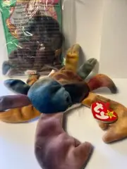 TY Beanie Babies: Claude the Crab 1996 with Baby Claude 1999, both new w/tags