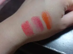 💄媚比琳三色唇膏