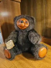 VTG 1985 APPLAUSE/ROBERT RAIKES WOODEN FACE JOINTED BROWN TEDDY BEAR PLUSH NOS