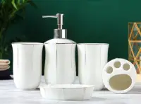 在飛比找Yahoo!奇摩拍賣優惠-5234A 歐式陶瓷金邊衛浴五件組 白色陶瓷簡約衛浴組牙刷架