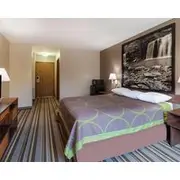Super 8 by Wyndham La Grange KY